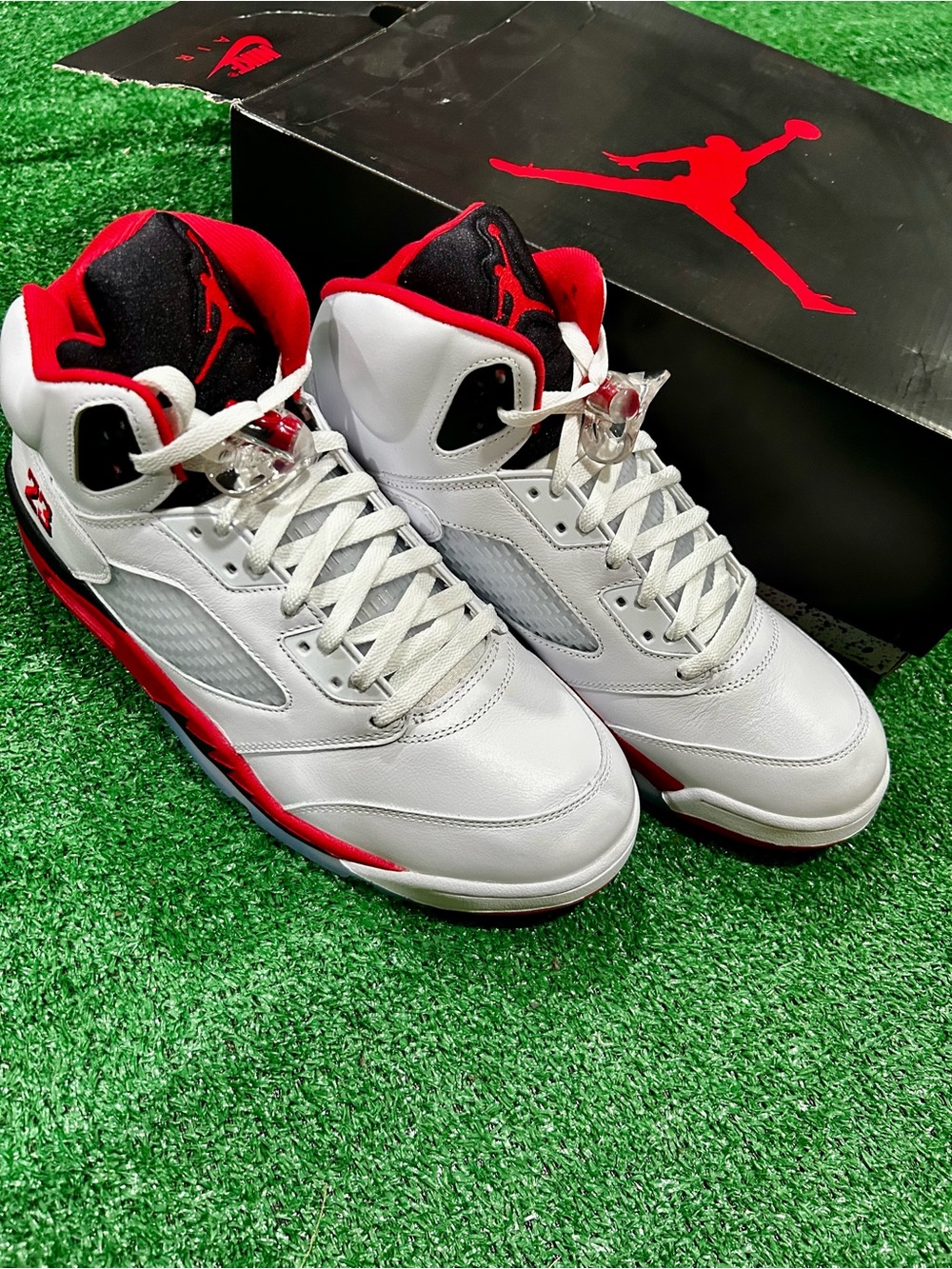 Men’s Nike Air Jordan 5 Retro Fire Red 2020 White Red Black Size 12.5
